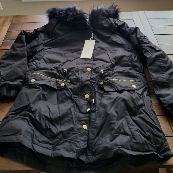 NWT Black Fur Lined Coat - Picture 2 of 6